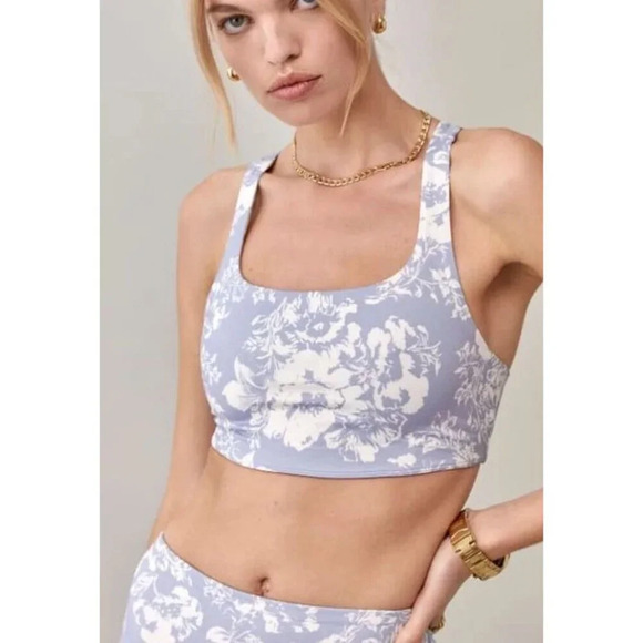 Reformation Tops - Reformation‎ Ecomove Gwen Sports Bra Porcelain Floral Print Blue Size Small